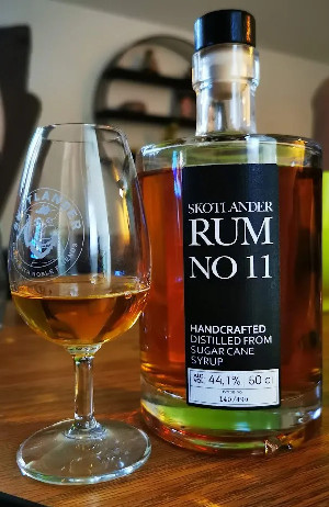 Photo of the rum Handcrafted No 11 taken from user Kevin Sorensen 🇩🇰