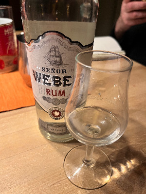 Photo of the rum Weberhaus Rum Señor Weber Blanco taken from user Serge