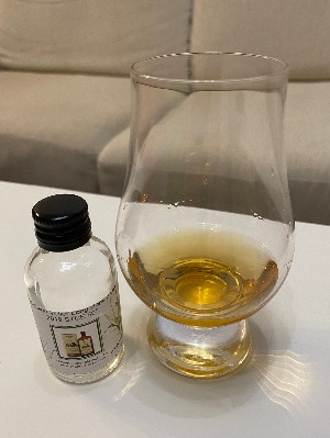Photo of the rum STC❤️E taken from user Michal S