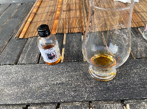 Photo of the rum HSE Single Cask (MEB 2021) taken from user Buddudharma