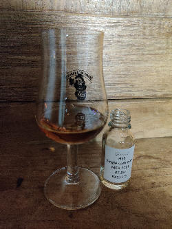 Photo of the rum HSE Single Cask (MEB 2021) taken from user Vincent D