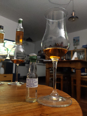 Photo of the rum Single Cask Salon du Rhum LROK taken from user crazyforgoodbooze
