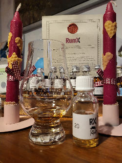 Photo of the rum Single Cask Salon du Rhum LROK taken from user zabo