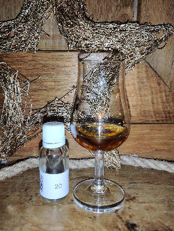 Photo of the rum Single Cask Salon du Rhum LROK taken from user Vincent D