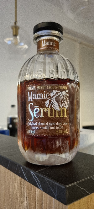 Photo of the rum SéRum Mamie taken from user Damian Dobrzański