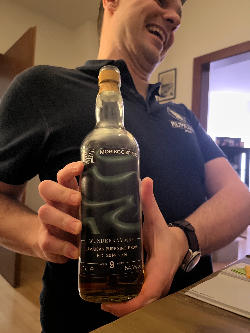 Photo of the rum Wunderkammer Jamaican Pure Single Rum <>H taken from user Serge
