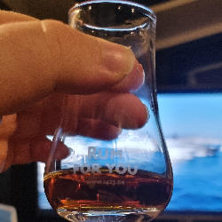 Photo of the rum Maximo XO taken from user Damian Dobrzański