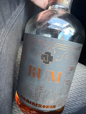 Photo of the rum Rammstein Premium Rum taken from user xJHVx