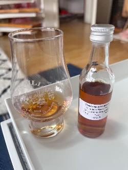 Photo of the rum Chairman‘s Reserve Master’s Selection (Royal Mile Whiskies) taken from user Serge