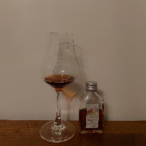 Photo of the rum Demerara Rum Wildlife Series No. 1 taken from user Maxence