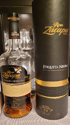 Photo of the rum Ron Zacapa Etiqueta Negra taken from user Daniel Kennste Doch