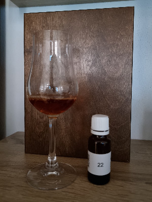 Photo of the rum No. 6 taken from user SaibotZtar 