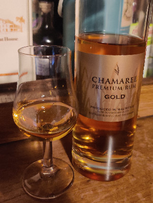 Photo of the rum Gold taken from user Vincent D