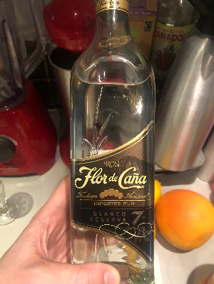 Photo of the rum Flor de Caña 7 Años Blanco Reserva taken from user Godspeed