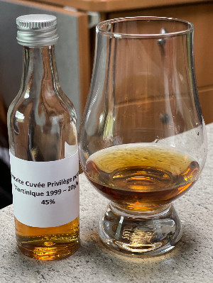 Photo of the rum Cuvée Privilège Pour Lulu taken from user Thunderbird
