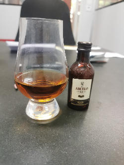 Photo of the rum Abuelo 12 Años taken from user Gregor 