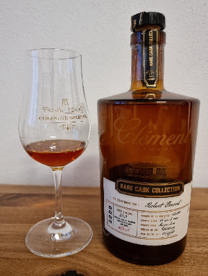 Photo of the rum Clément Rare Cask Collection Robert Peronet taken from user SaibotZtar 