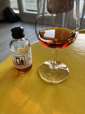 Photo of the rum Skeldon (Bourbon Cask) SWR taken from user TheRhumhoe