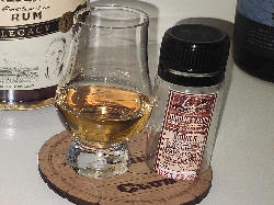 Photo of the rum Umbila Bourbon Cask (LMDW New Vibrations Collection) taken from user Martin Ekrt