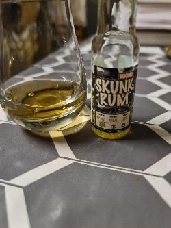 Photo of the rum Skunk Rum Hooded taken from user Steffmaus🇩🇰