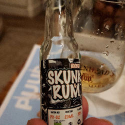 Photo of the rum Skunk Rum Hooded taken from user Rowald Sweet Empire