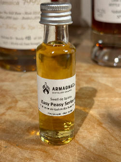 Photo of the rum Easy Peasy No. 4 Grand Arôme taken from user Johannes