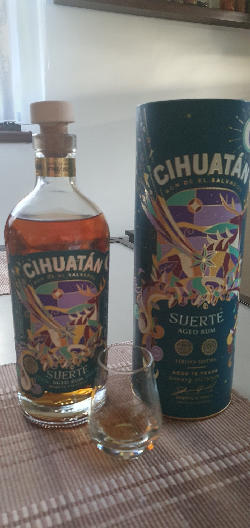 Photo of the rum Cihuatán Suerte Aged Rum taken from user Michael Janek