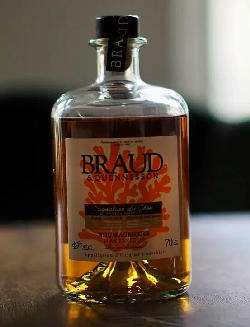 Photo of the rum Braud & Quennesson Rhum Élevé Sous Bois (Signature du Chai) taken from user Zucker und Zeste