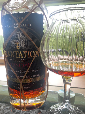 Photo of the rum Plantation Old Reserve 25 Year Old (Rum Lovers in Switzerland) taken from user Mirco