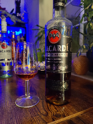 Photo of the rum Carta Negra taken from user Gin & Bricks