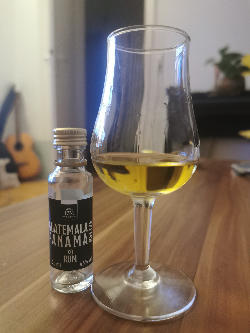 Photo of the rum Guatemala Panama Belize XO Rum Central America taken from user Rumpalumpa