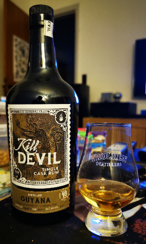 Photo of the rum Kill Devil taken from user Kevin Sorensen 🇩🇰