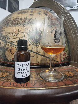 Photo of the rum Velier 70th Anniversary taken from user travel_and_rum 🇧🇪
Christophe Klubert