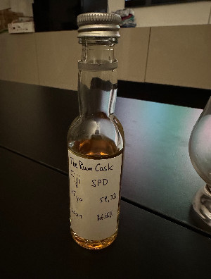 Photo of the rum Fiji taken from user Alex1981