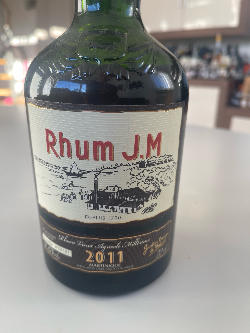 Photo of the rum  taken from user Thunderbird