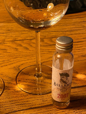 Photo of the rum Bellamy‘s Reserve Belize MBT taken from user Mirco