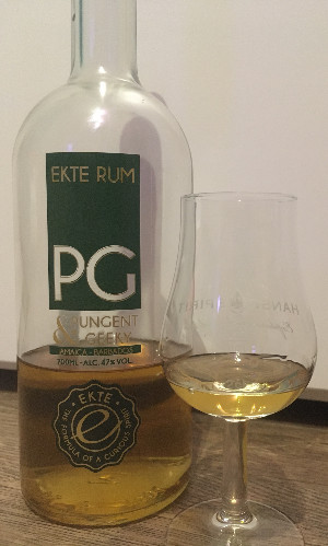 Photo of the rum Pungent & Geeky taken from user w00tAN