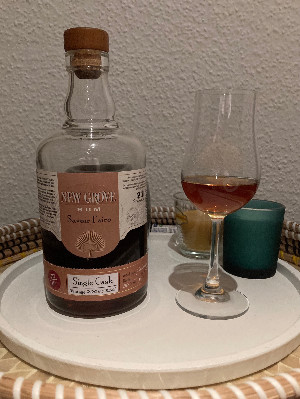 Photo of the rum New Grove Savoir Faire Single Cask (20 Vin) taken from user Luca