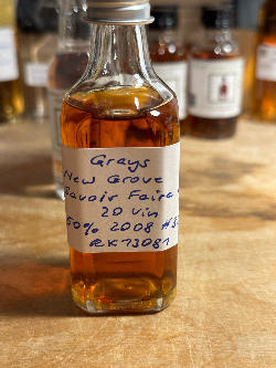 Photo of the rum New Grove Savoir Faire Single Cask (20 Vin) taken from user Johannes
