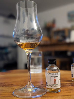 Photo of the rum Wonders of the World Single Cask Series 13 taken from user crazyforgoodbooze