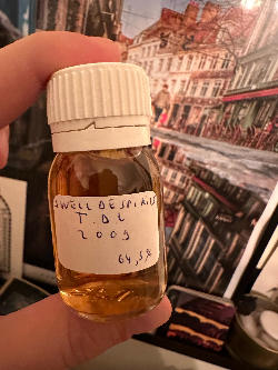 Photo of the rum Wonders of the World Single Cask Series 13 taken from user TheJackDrop