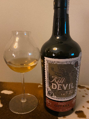 Photo of the rum Kill Devil Bottled for Rum Rarities taken from user Mirco