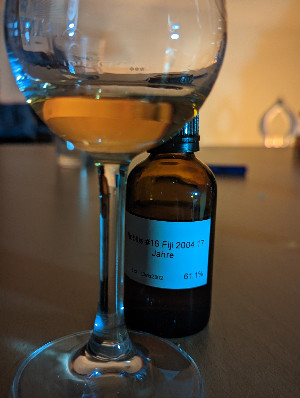 Photo of the rum No. 16 taken from user Christian Rudt