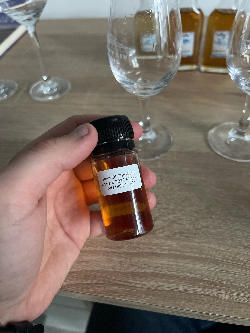 Photo of the rum Rum of the World Single Cask taken from user Pavol Klabník