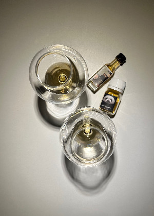 Photo of the rum Wild Series Rum Uitvlugt No. 19 (Uhrskov Vine) MPM taken from user Jakob
