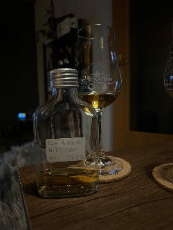 Photo of the rum Rum Artesanal Barbados Rum (Rockley Style) taken from user Lukas Jäger