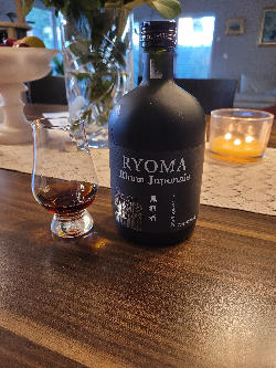 Photo of the rum Ryoma Rhum Japonais (New recipe) taken from user LukaŽiga