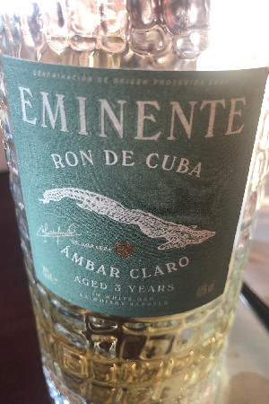 Photo of the rum Eminente Ambar Claro taken from user cigares 