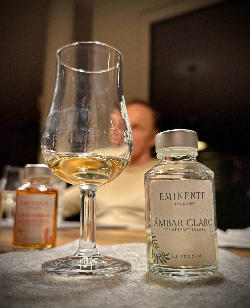 Photo of the rum Eminente Ambar Claro taken from user Jakob