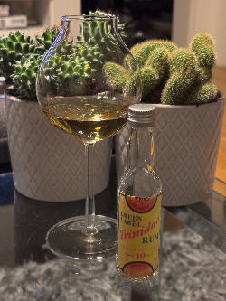 Photo of the rum  taken from user Mirco